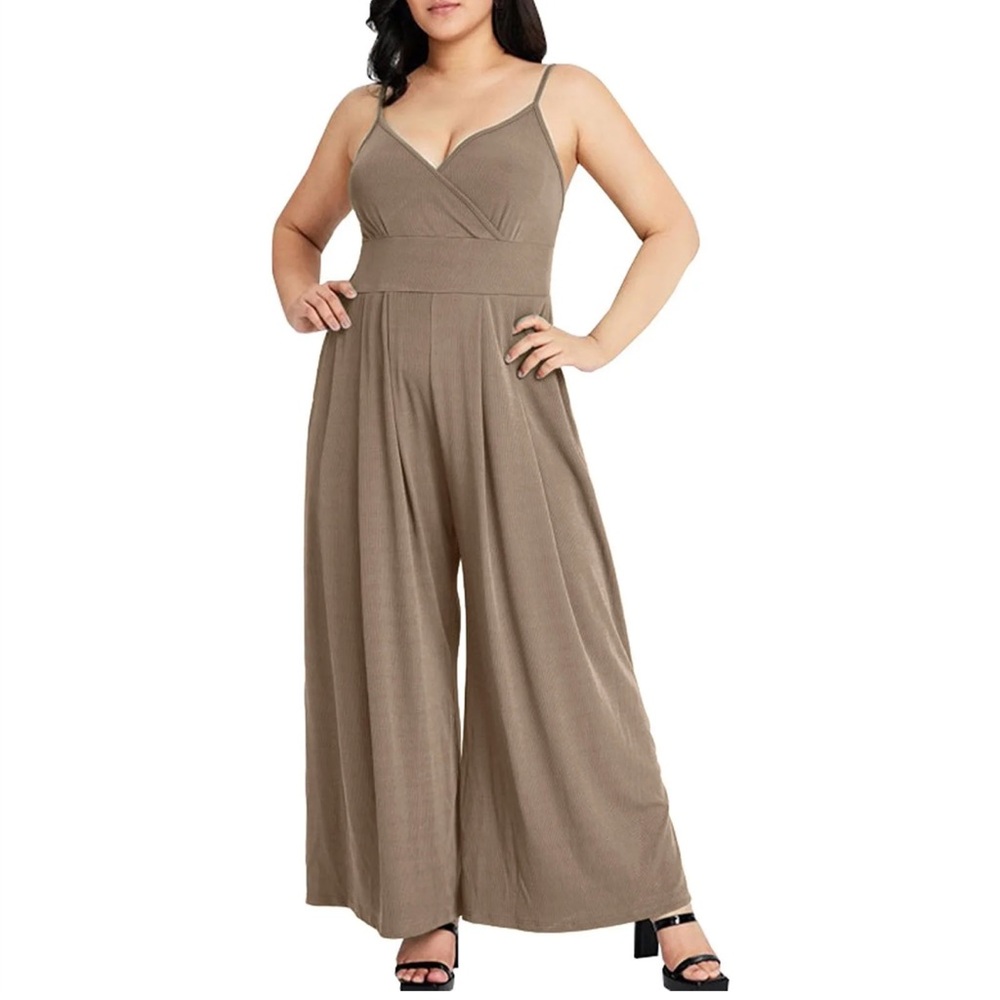 Women V‎ Neck Sleeveless Spaghettis Strap Wide Leg Overalls  NWT Size M